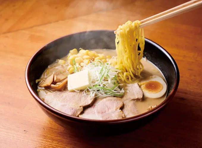 佐呂間豚と信玄人気トッピング全部乗せらーめん