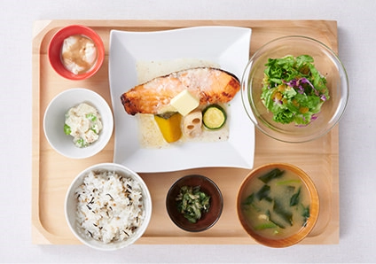 サーモンの塩麹クリーム定食