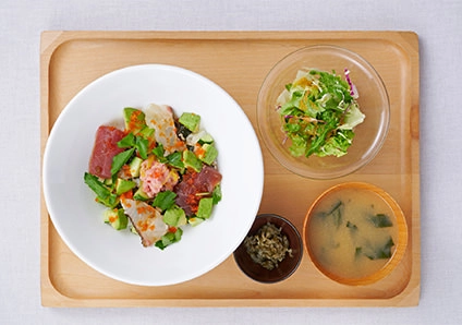 贅沢！海の幸のアボカド丼